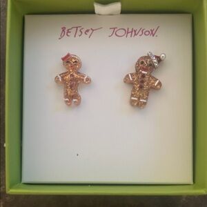 🫚 🎄 Betsey Johnson Gold glitter Gingerbread Earrings